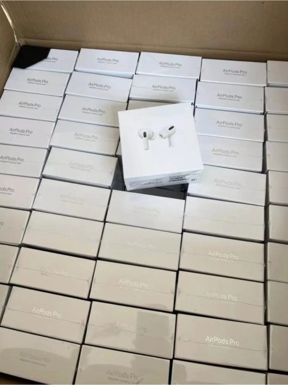 Apple AirPods Max -text to order